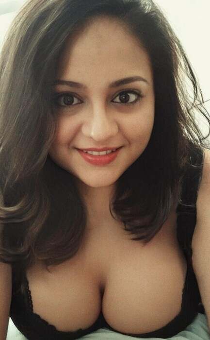 Extremely hot bhabi nude photo all nude pics gallery (1)