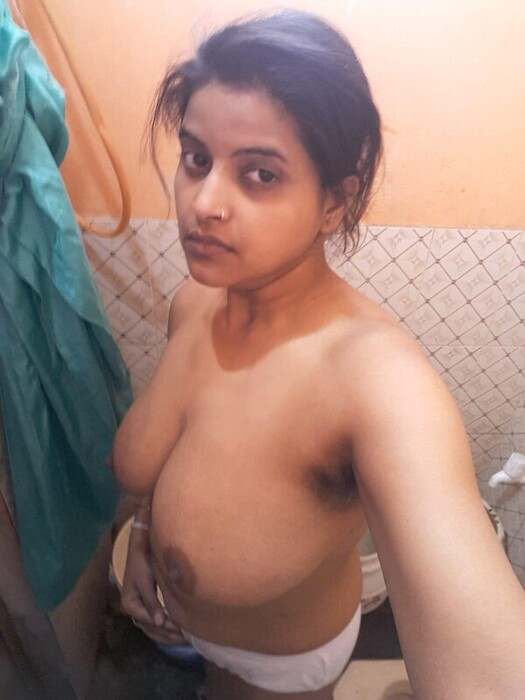 Very beautiful big boobs bhabi nude images all nude pics (2)