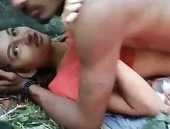 Very cute 18 girl indian porn clips hard fucking bf outdoor chudai video
