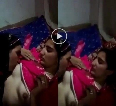 Paki-horny-beautiful-girls-pakistan-pron-suck-lesbian-viral-mms.jpg